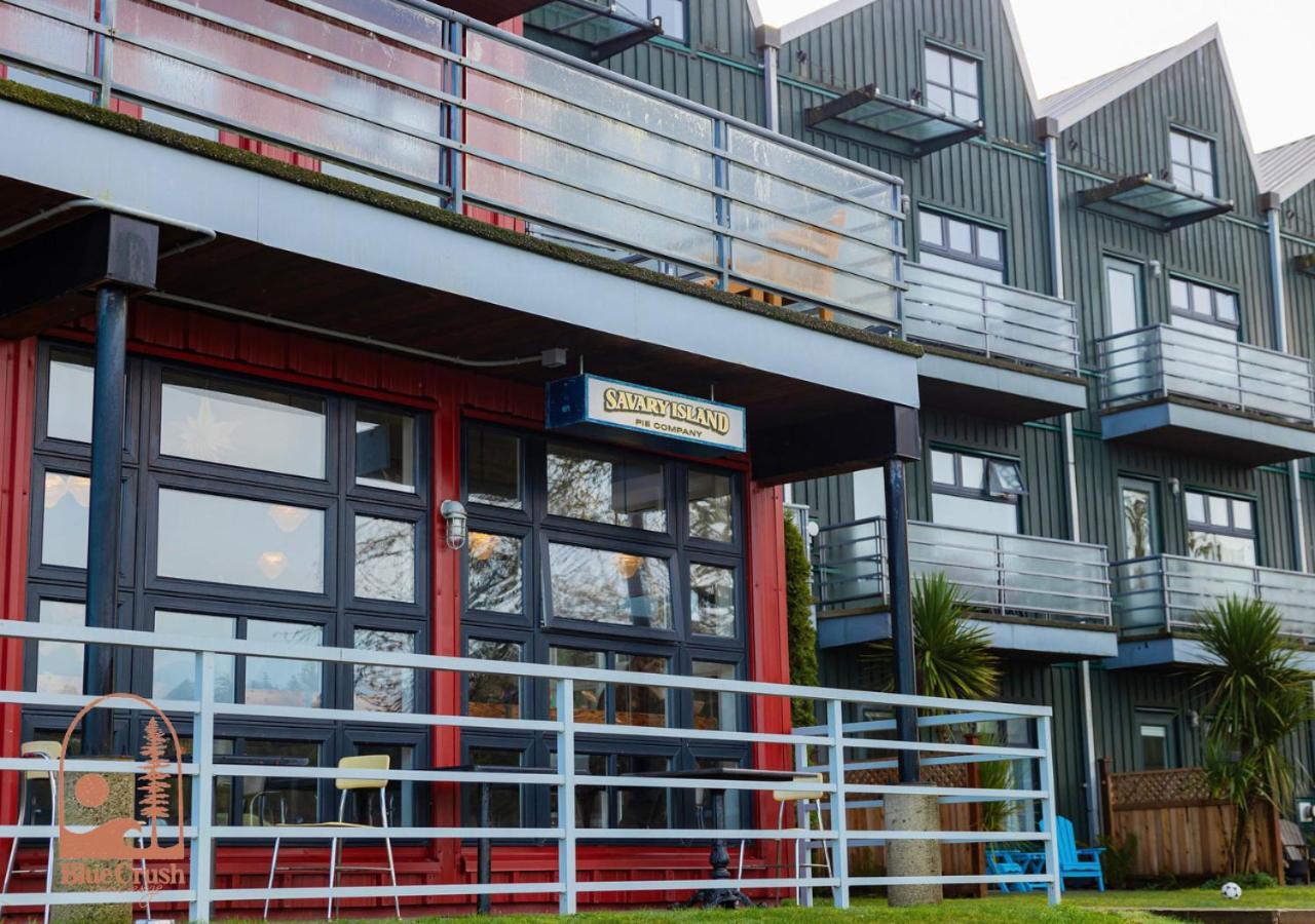 Wave Haven Waterfront Condo Hotel Tofino Bagian luar foto