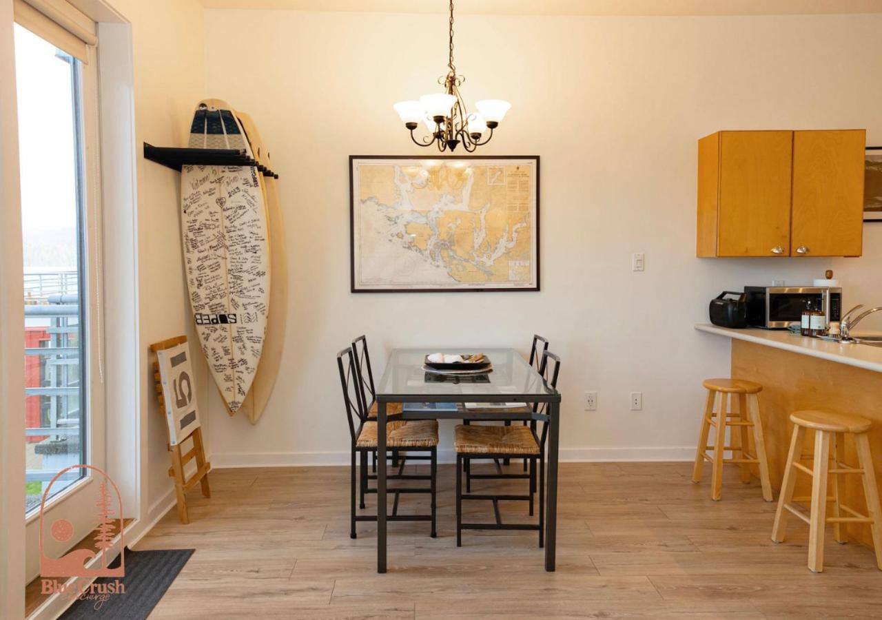 Wave Haven Waterfront Condo Hotel Tofino Bagian luar foto