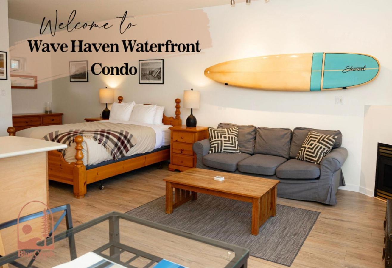 Wave Haven Waterfront Condo Hotel Tofino Bagian luar foto